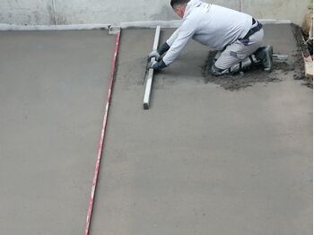 La chape de béton : matériaux, composition et rôle dans les travaux de construction